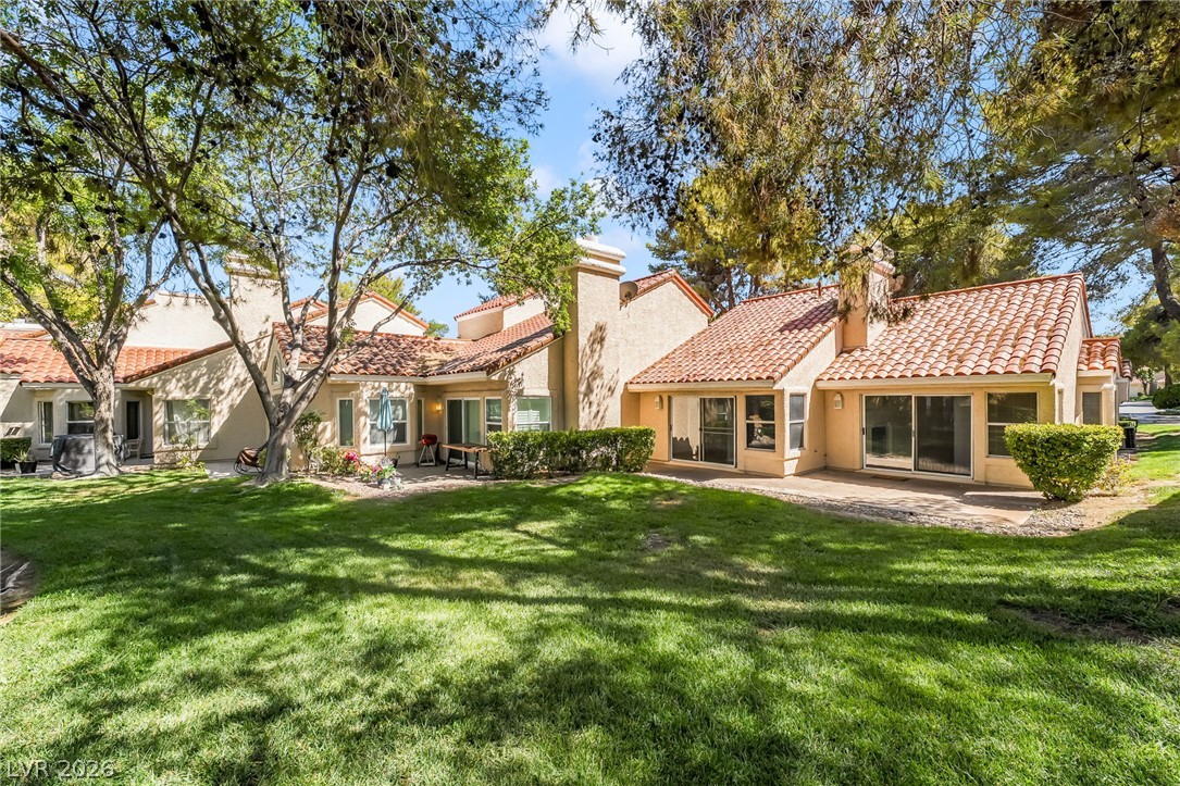 6986 Emerald Springs Lane