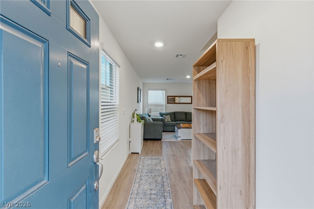 597 Juniper Rock Avenue