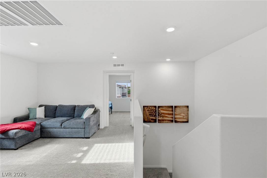 597 Juniper Rock Avenue