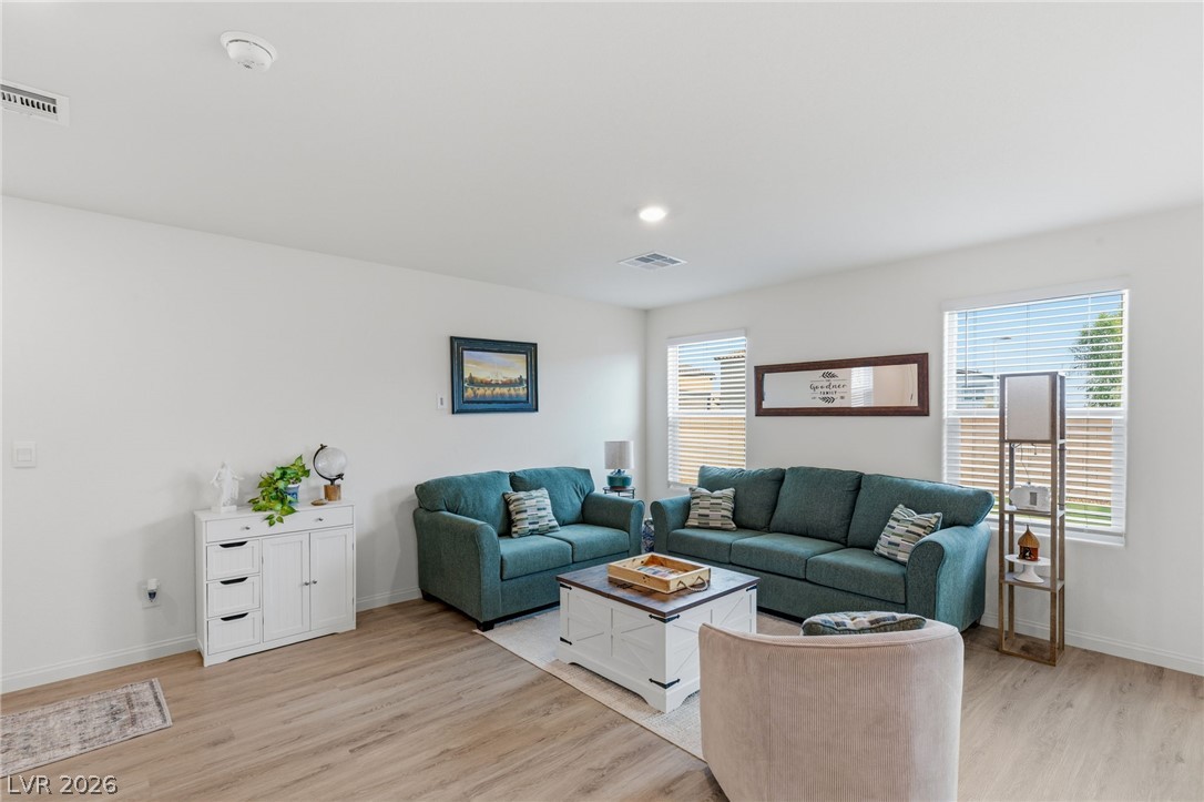 597 Juniper Rock Avenue