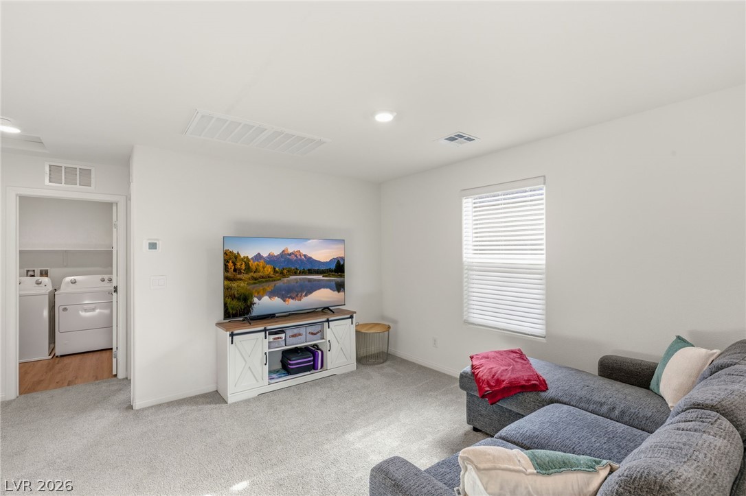 597 Juniper Rock Avenue