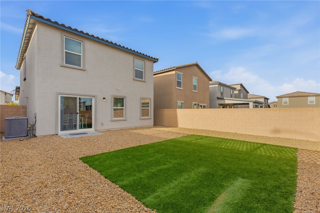 597 Juniper Rock Avenue