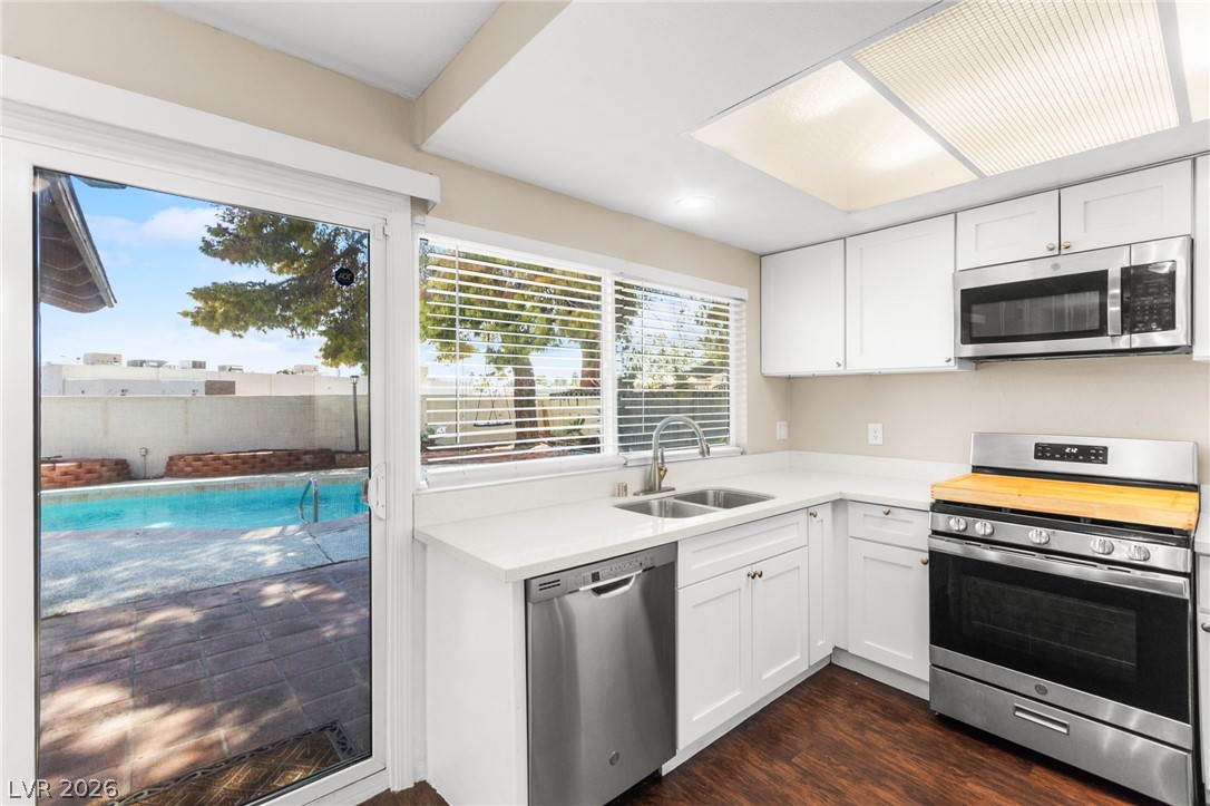 2503 Siesta Avenue