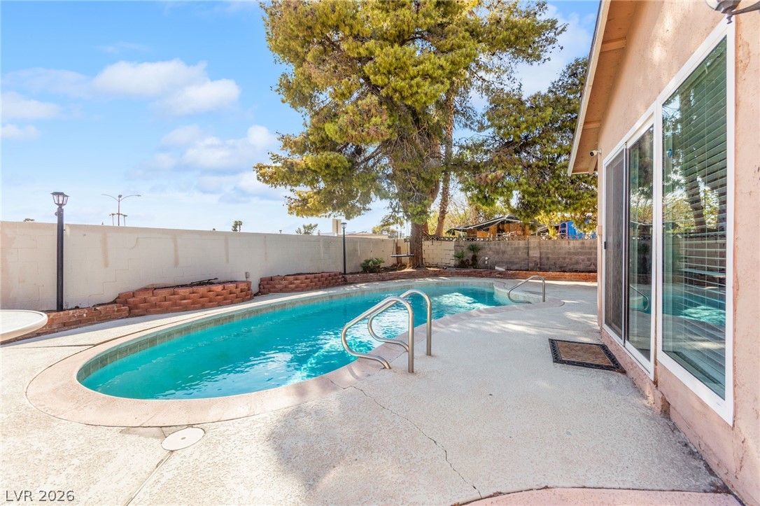 2503 Siesta Avenue