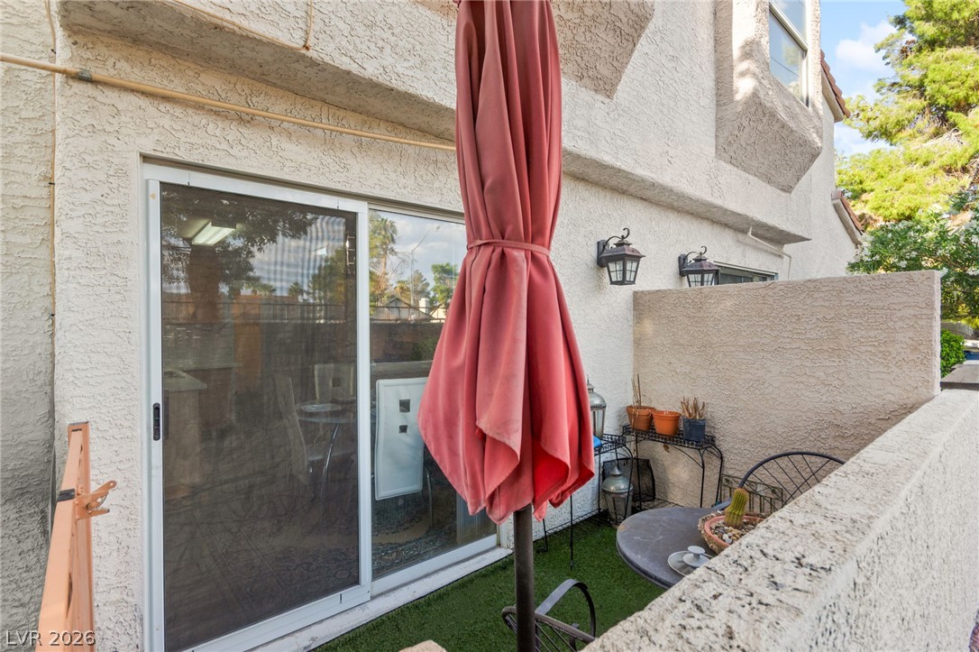 6905 Coral Rock Drive