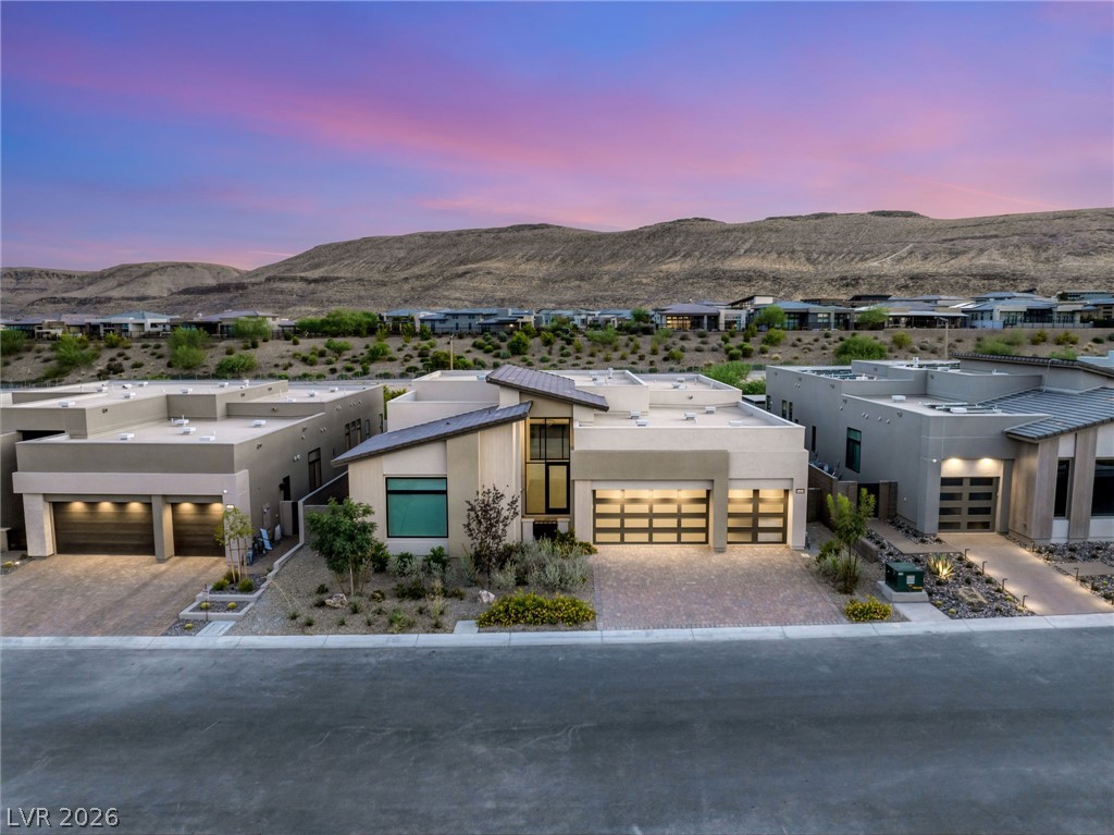 10865 Agate Cliffs Avenue