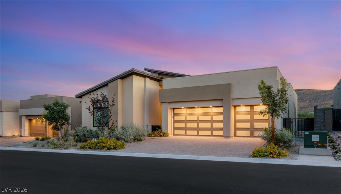 10865 Agate Cliffs Avenue