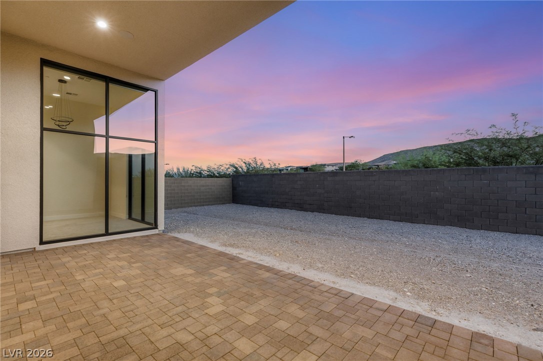 10865 Agate Cliffs Avenue