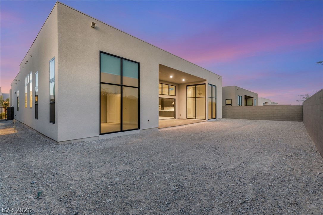 10865 Agate Cliffs Avenue