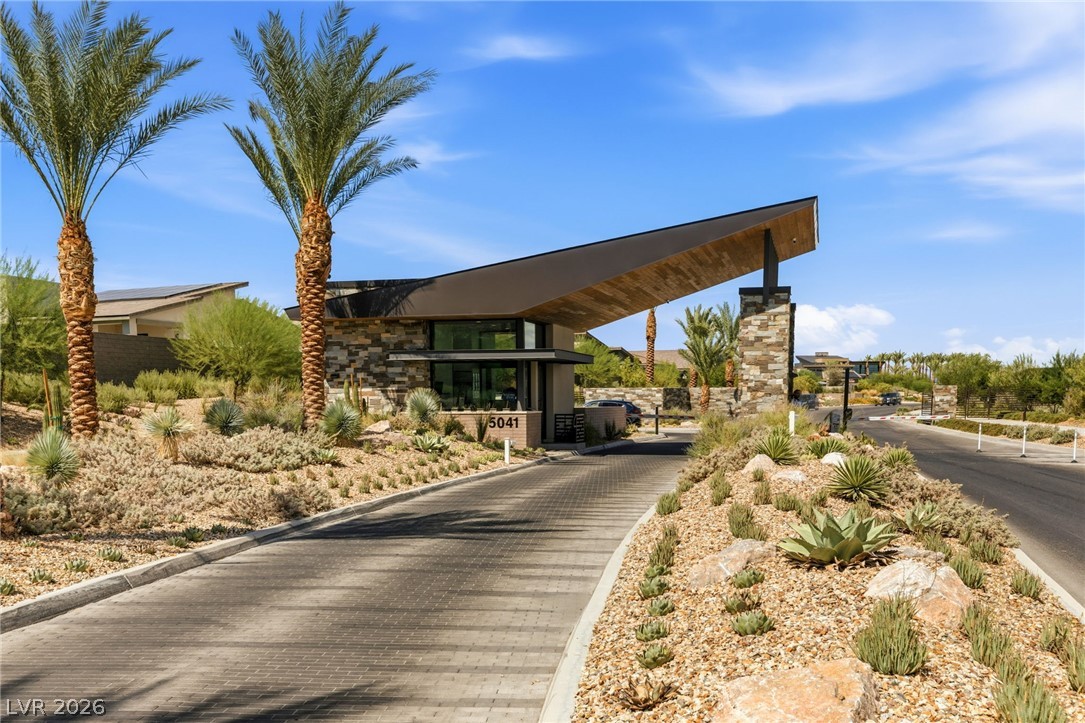 10865 Agate Cliffs Avenue