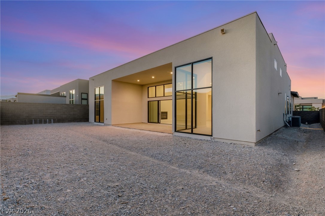 10865 Agate Cliffs Avenue
