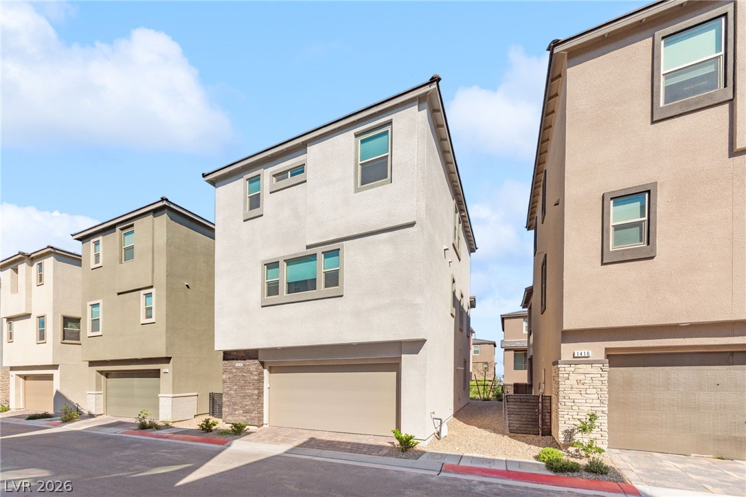 1424 Nocturnal Flight Street
