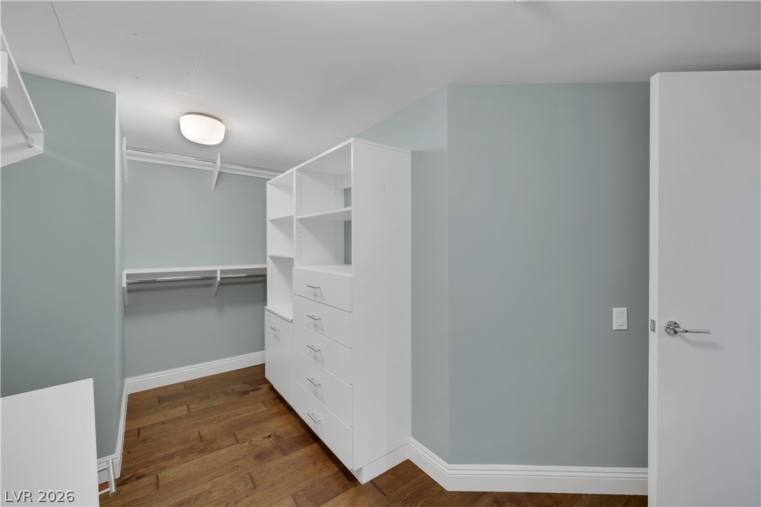 322 Karen Avenue 807