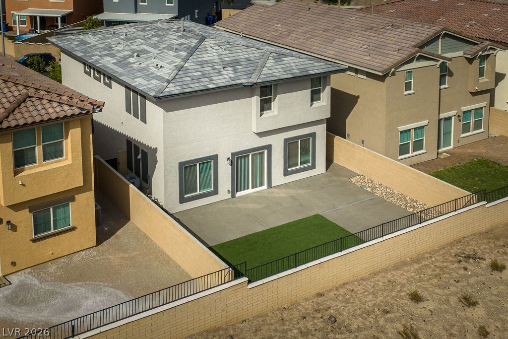 383 Winter Dove Avenue