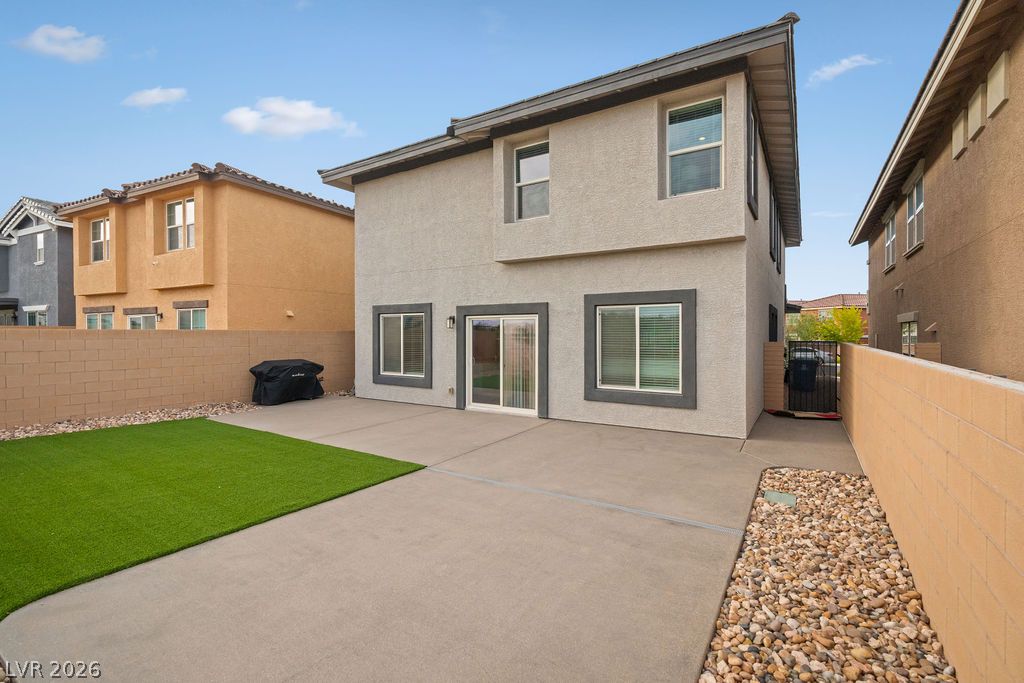 383 Winter Dove Avenue