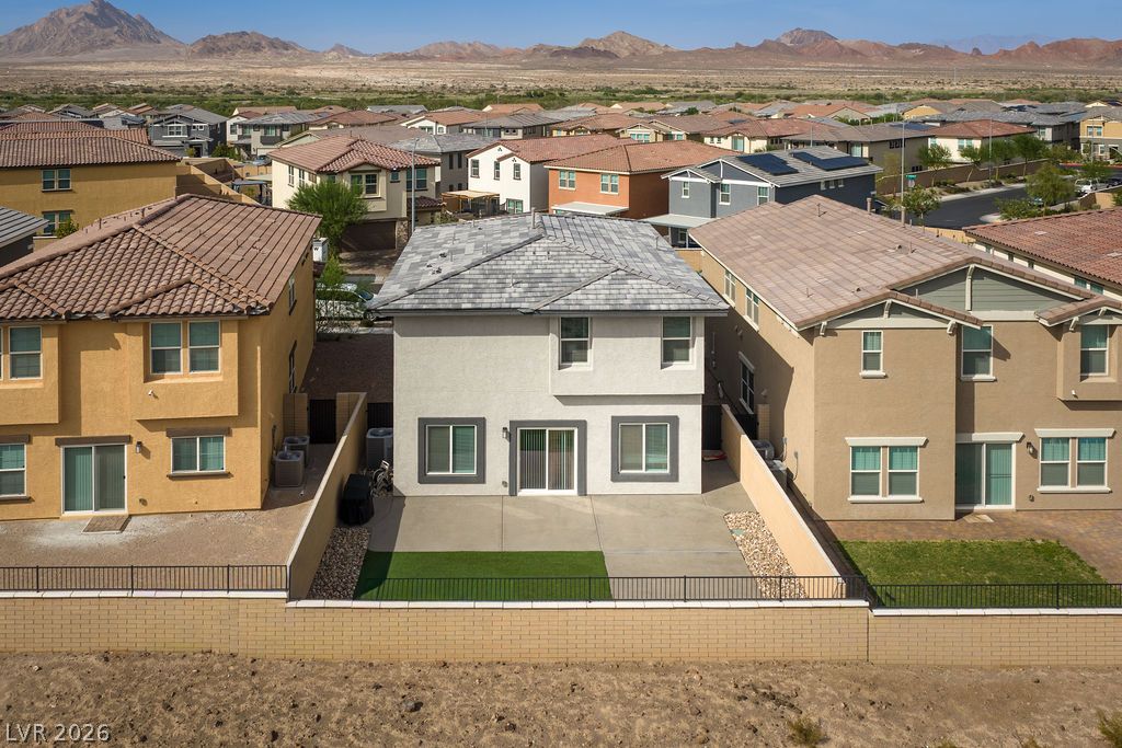 383 Winter Dove Avenue