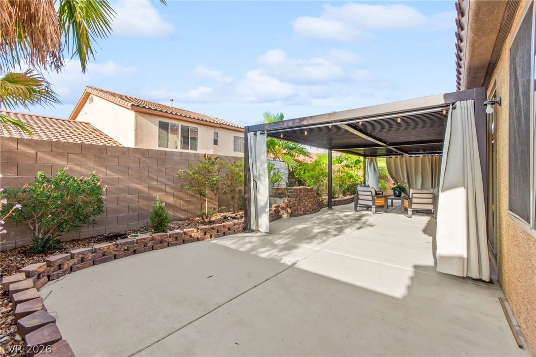 7568 Stray Horse Avenue