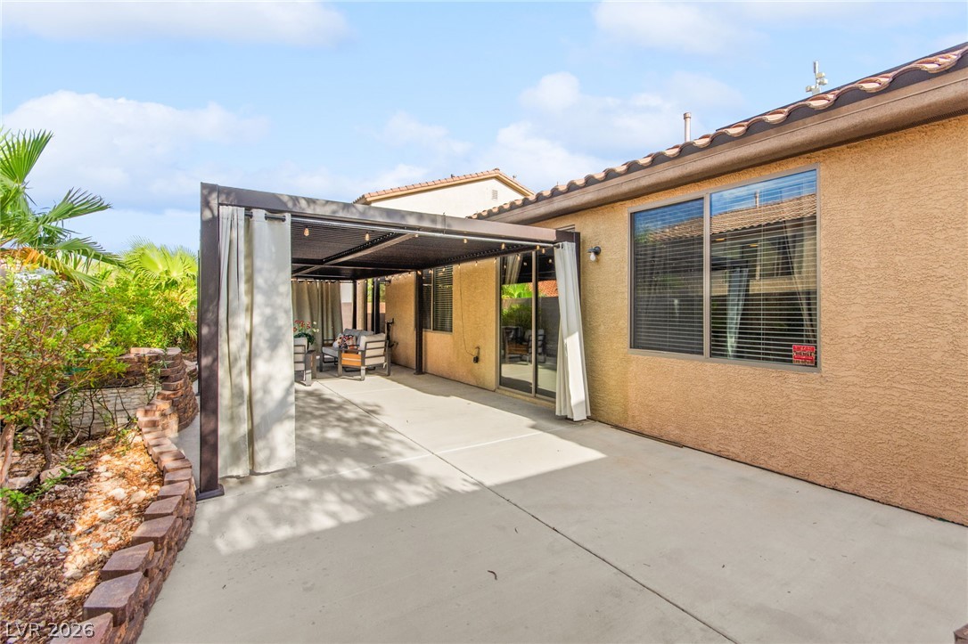 7568 Stray Horse Avenue