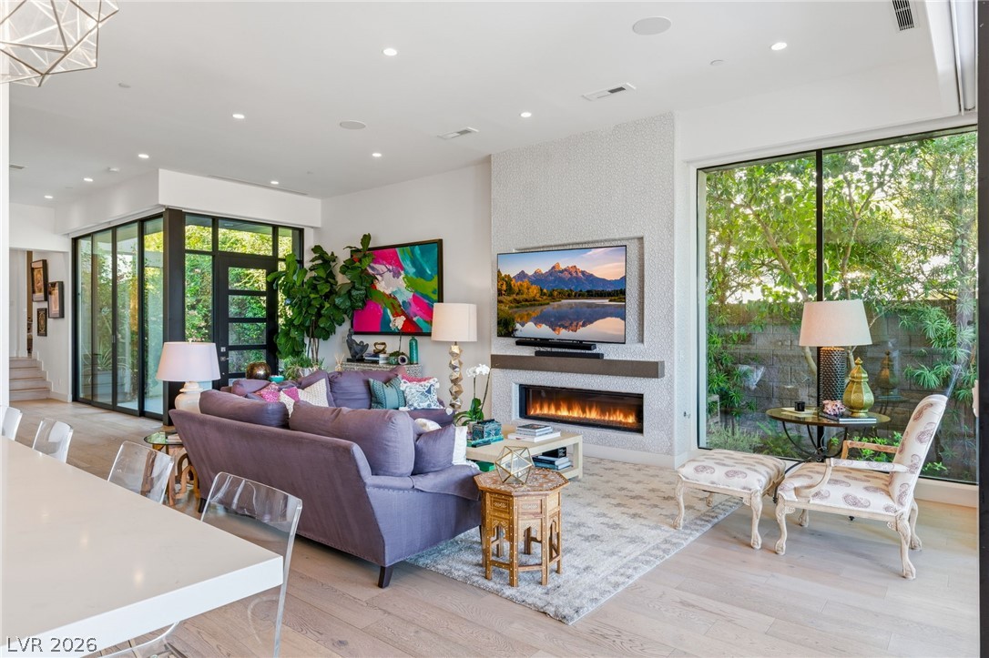 1228 Starview Peak Court