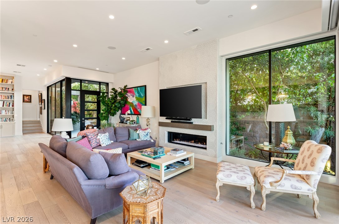1228 Starview Peak Court