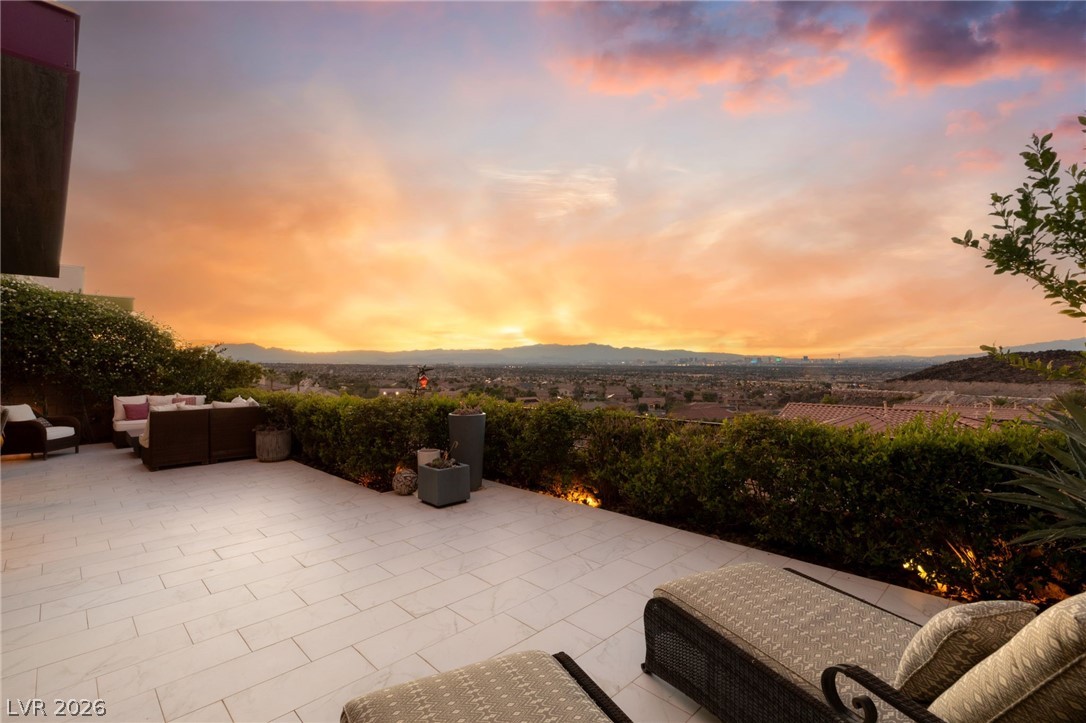 1228 Starview Peak Court