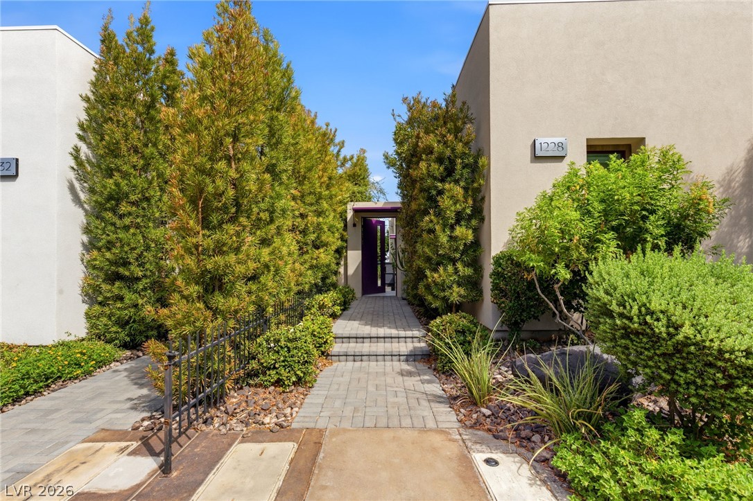 1228 Starview Peak Court