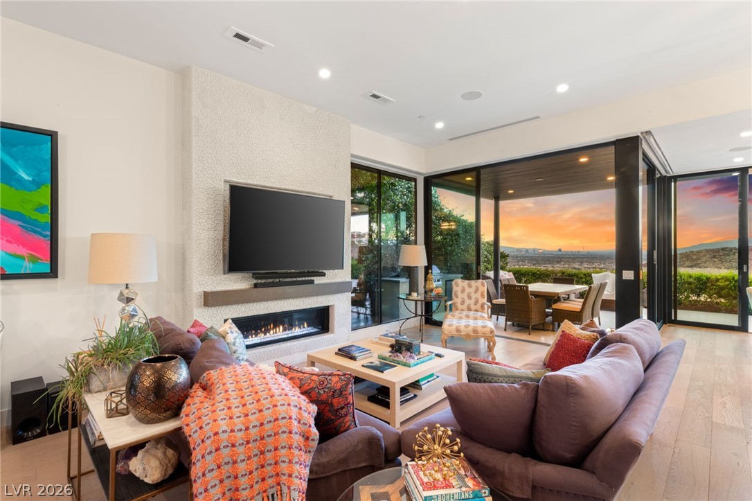 1228 Starview Peak Court