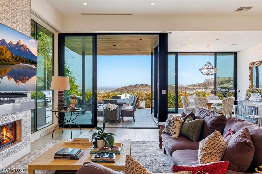 1228 Starview Peak Court