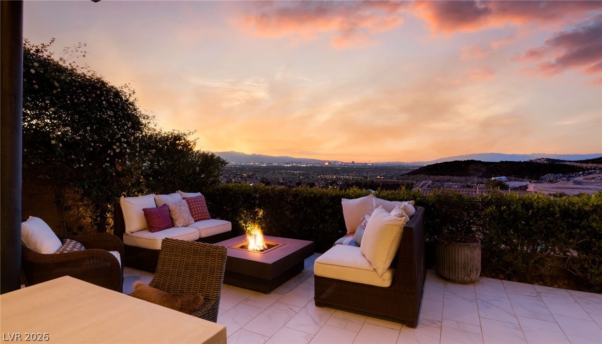 1228 Starview Peak Court