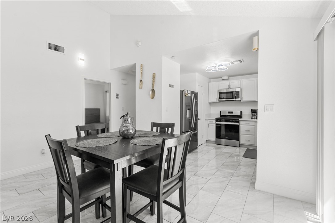 2316 El Cerrito Circle