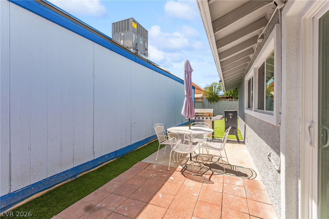 2316 El Cerrito Circle