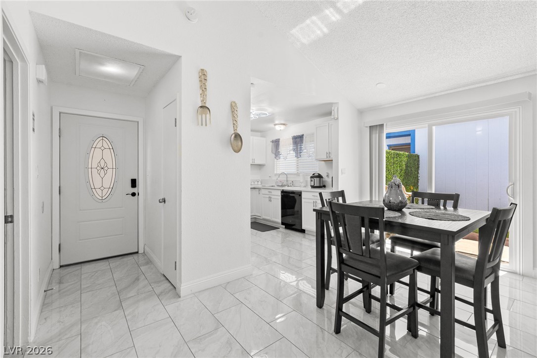 2316 El Cerrito Circle