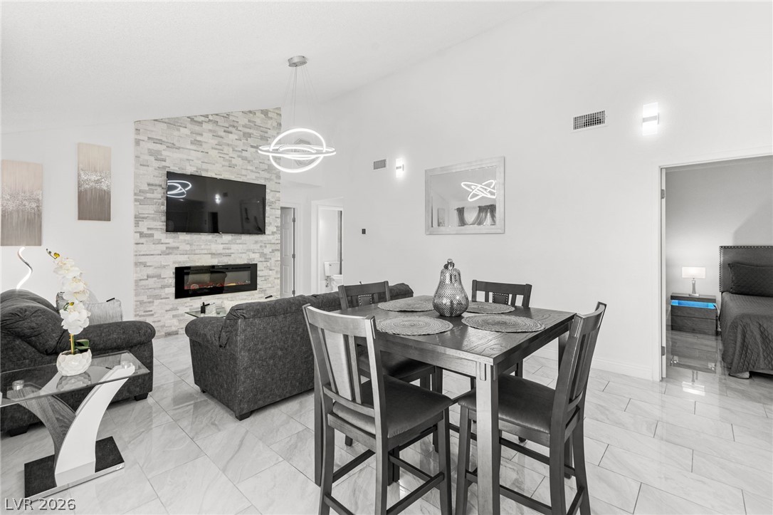 2316 El Cerrito Circle