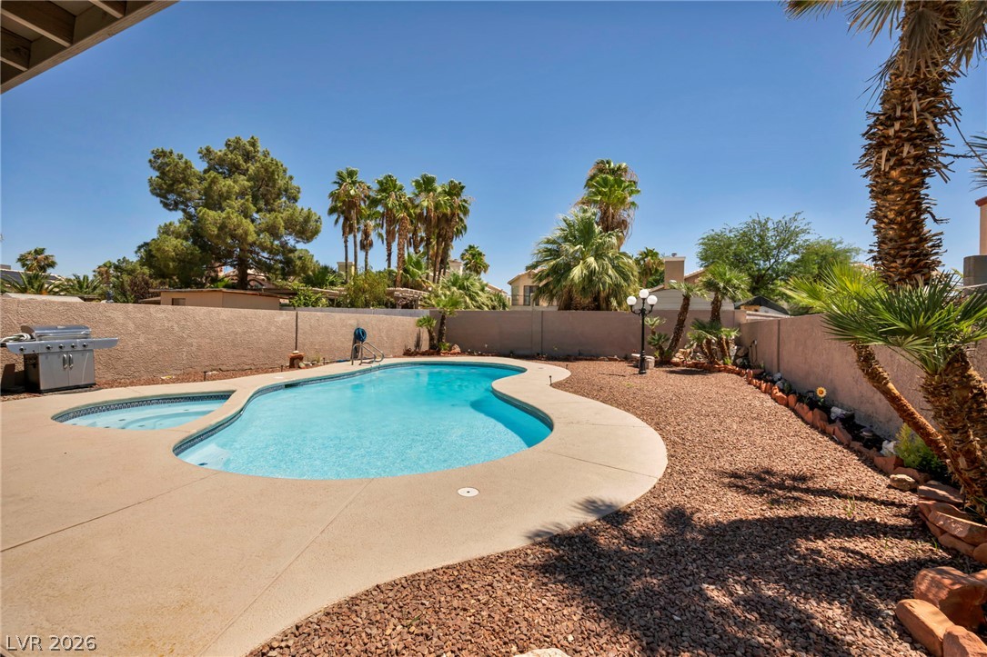 5322 Sandstone Drive