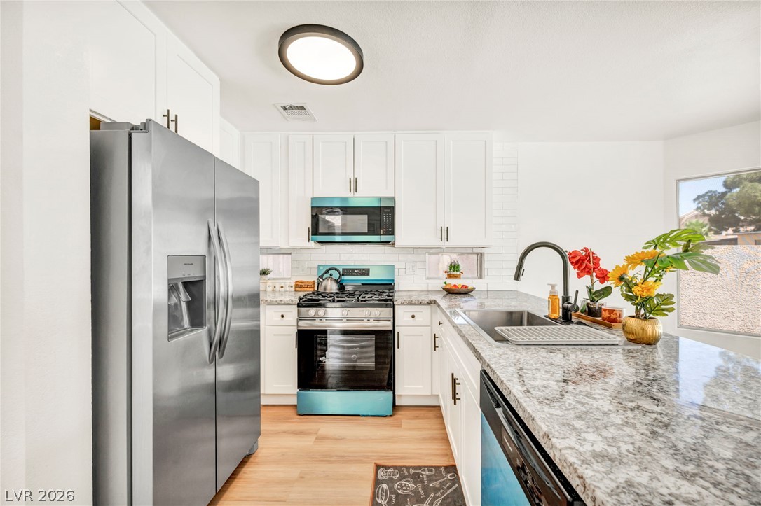 5322 Sandstone Drive