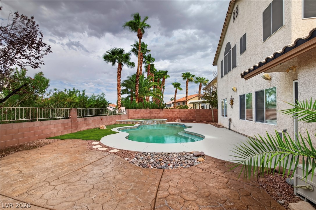 2572 Corner Stone Circle