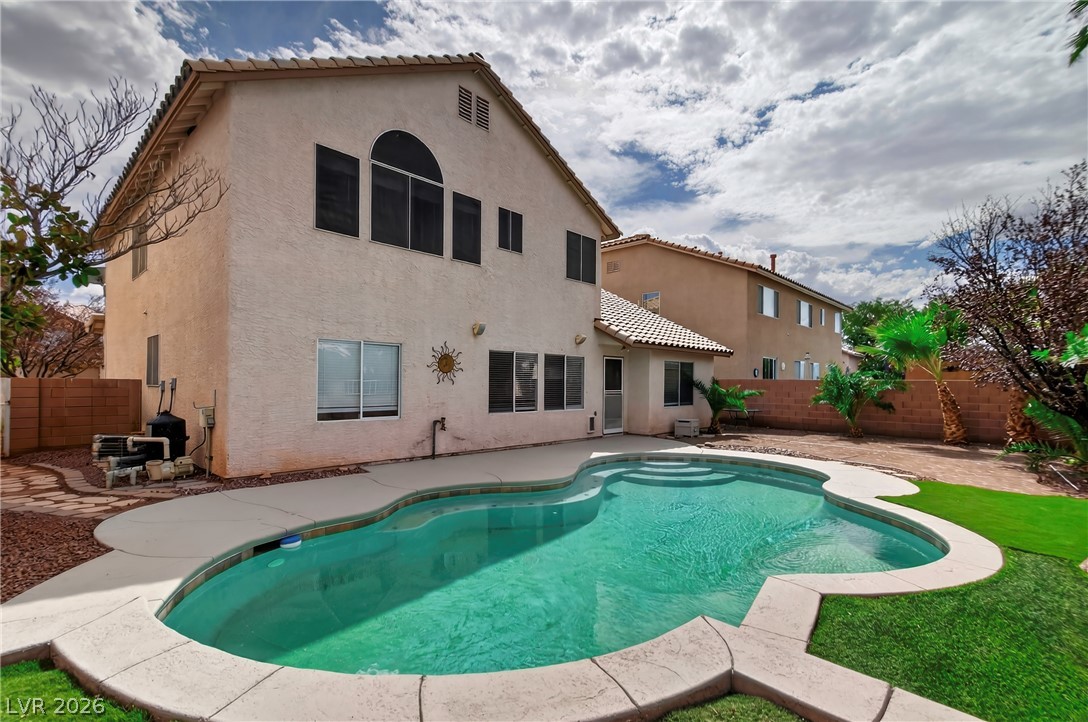 2572 Corner Stone Circle