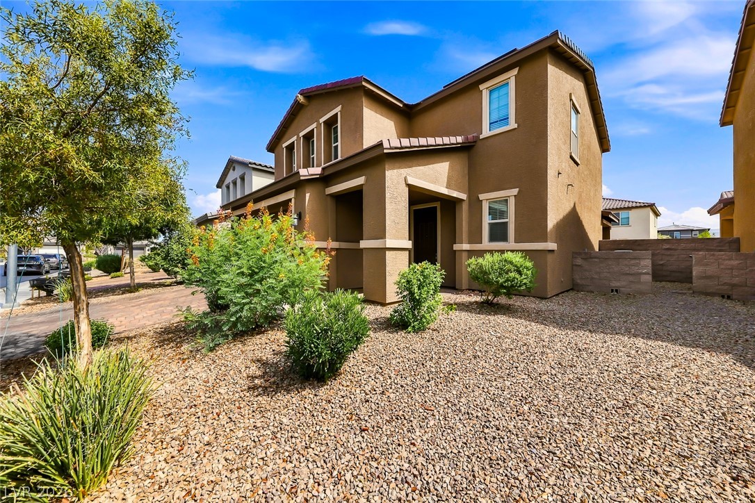 1821 Soto Lane