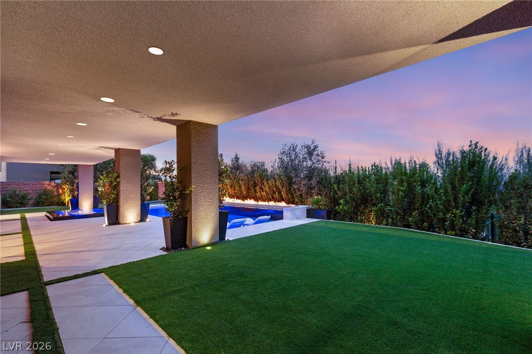 11142 San Terrazo Place