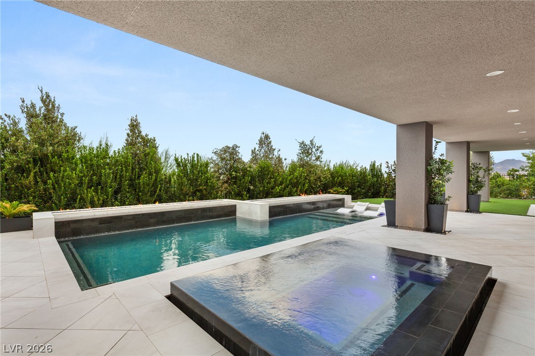 11142 San Terrazo Place