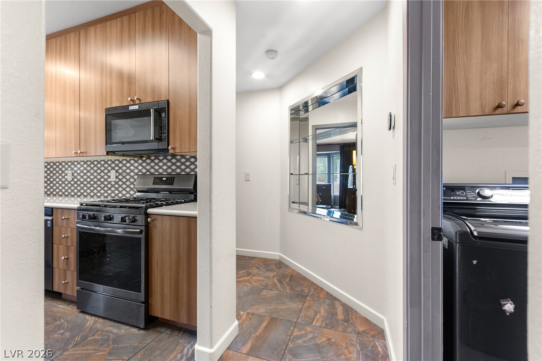 9901 Woodhouse Drive