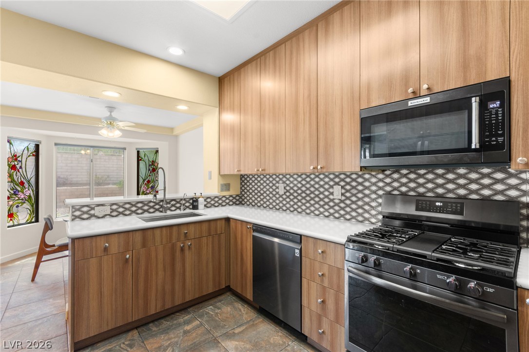 9901 Woodhouse Drive
