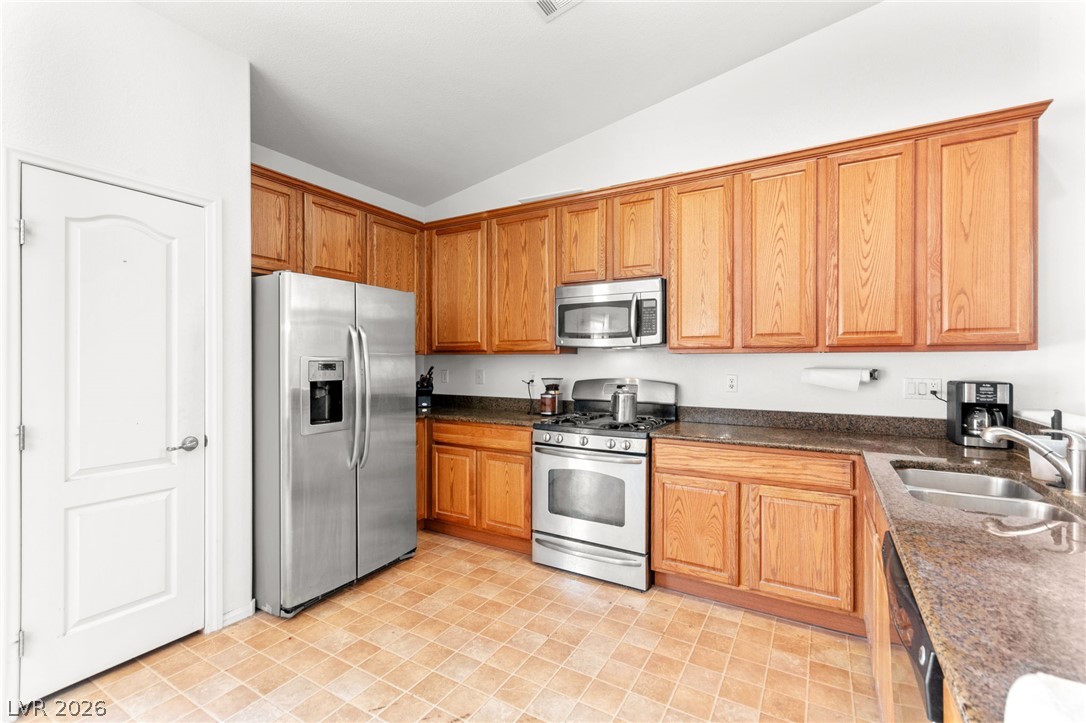 324 Sharp Edge Avenue