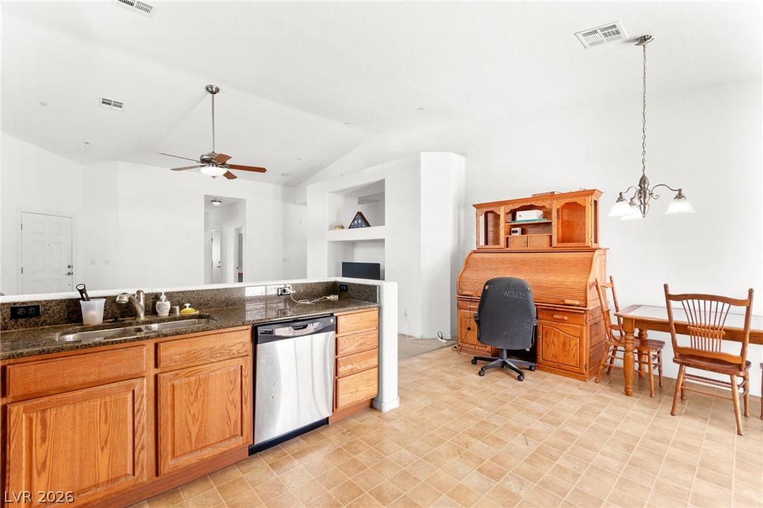 324 Sharp Edge Avenue
