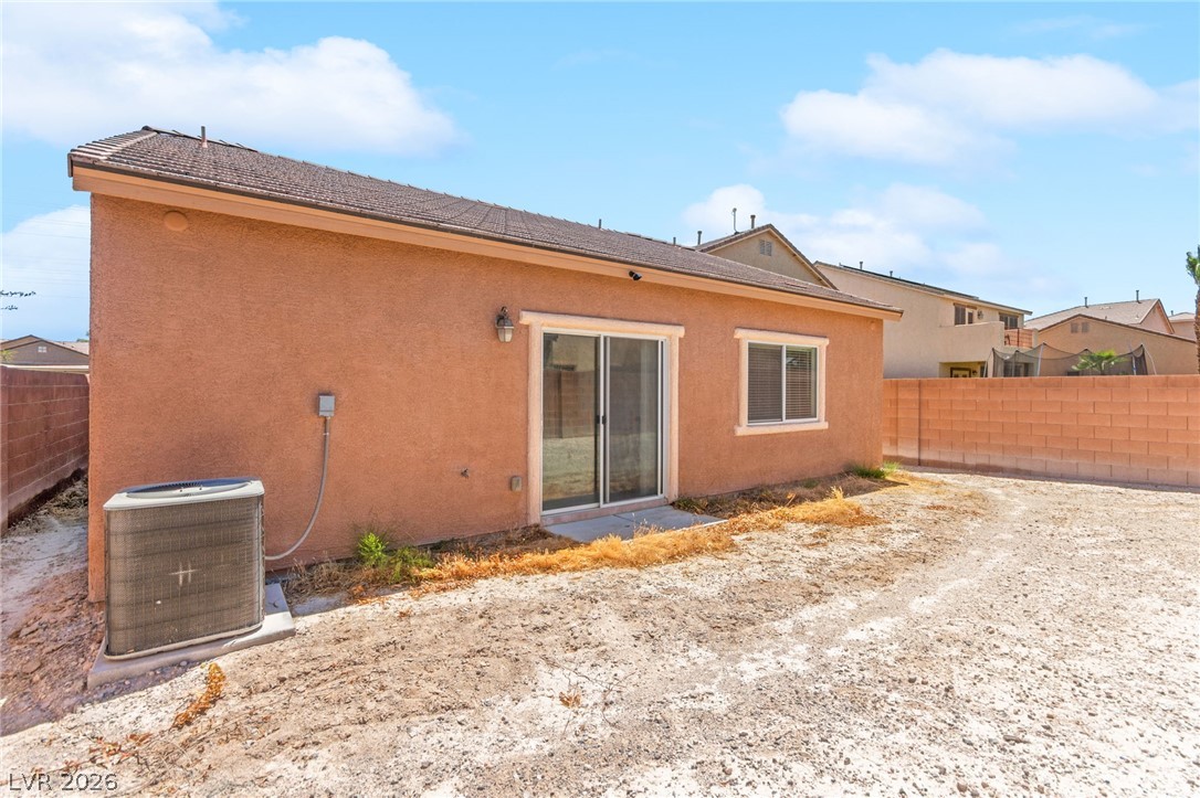 324 Sharp Edge Avenue