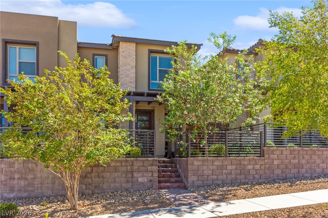 11676 Hamilton Lake Avenue
