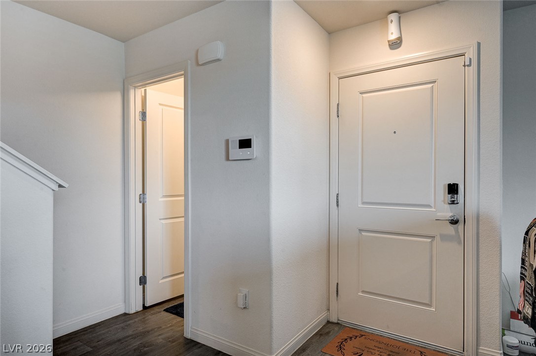 6804 Satin Silver Court