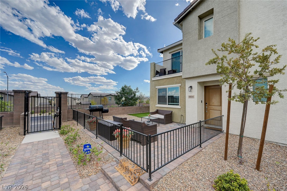6804 Satin Silver Court