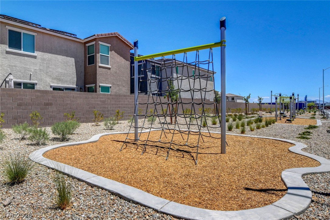 6804 Satin Silver Court