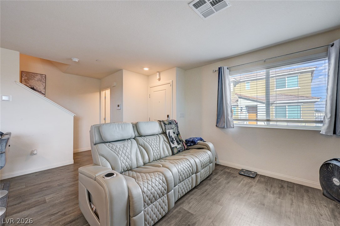 6804 Satin Silver Court
